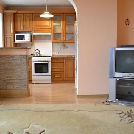 Studio Apartments Kamianets-Podilskyi Room photo