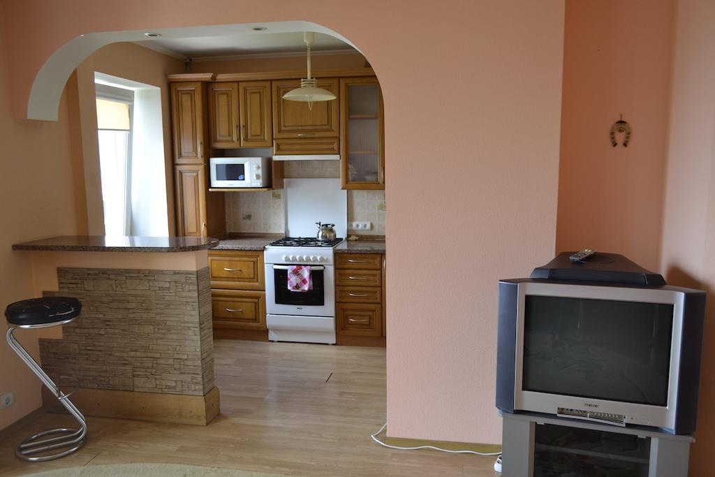 Studio Apartments Kamianets-Podilskyi Room photo